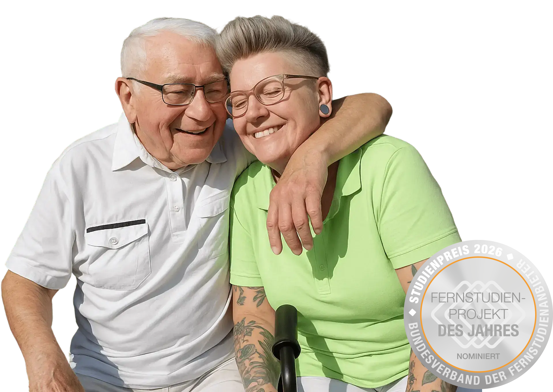 Weitergebildete Pflegekraft mit Weihnachtshut und ihr Patient freuen sich liebevoll