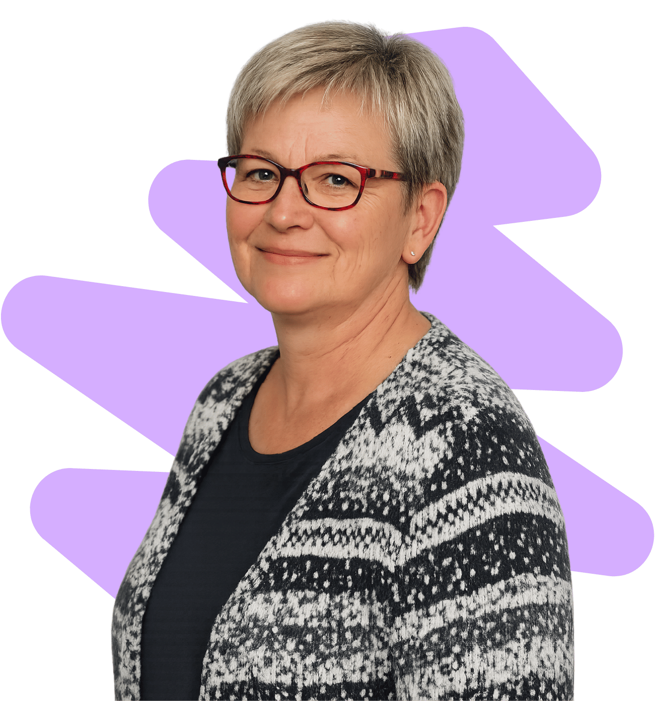 Freundliche Pflegedienstleitung plant die Weiterbildungen ihres Teams